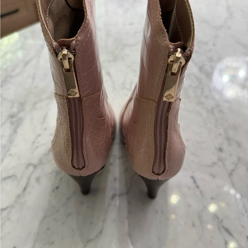 NEW Nanette Lepore Light Pink Leather High Heel Boot Back Zip Cowgirl Size 7.5 - Picture 5 of 5